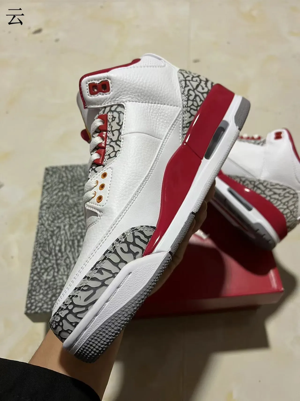 Air Jordan 3 Tênis de Basquete Branco e Vermelho com Estampa de Elefante 6