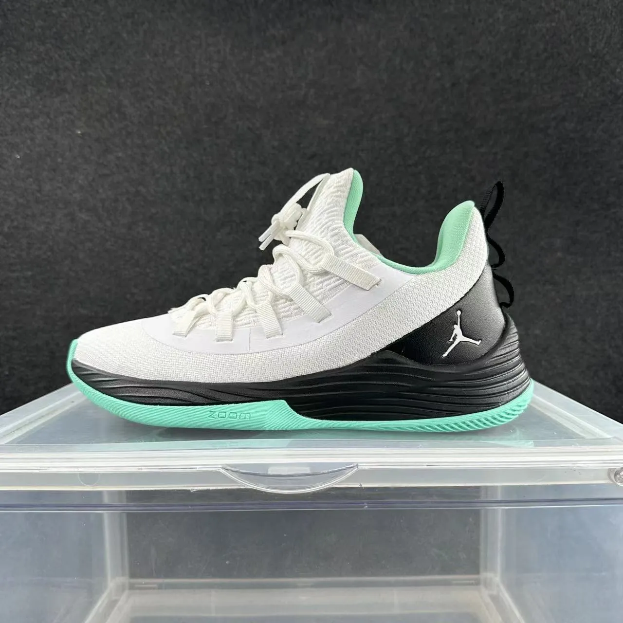 Air Jordan 34 Chaussures de basketball blanc noir vert menthe 2