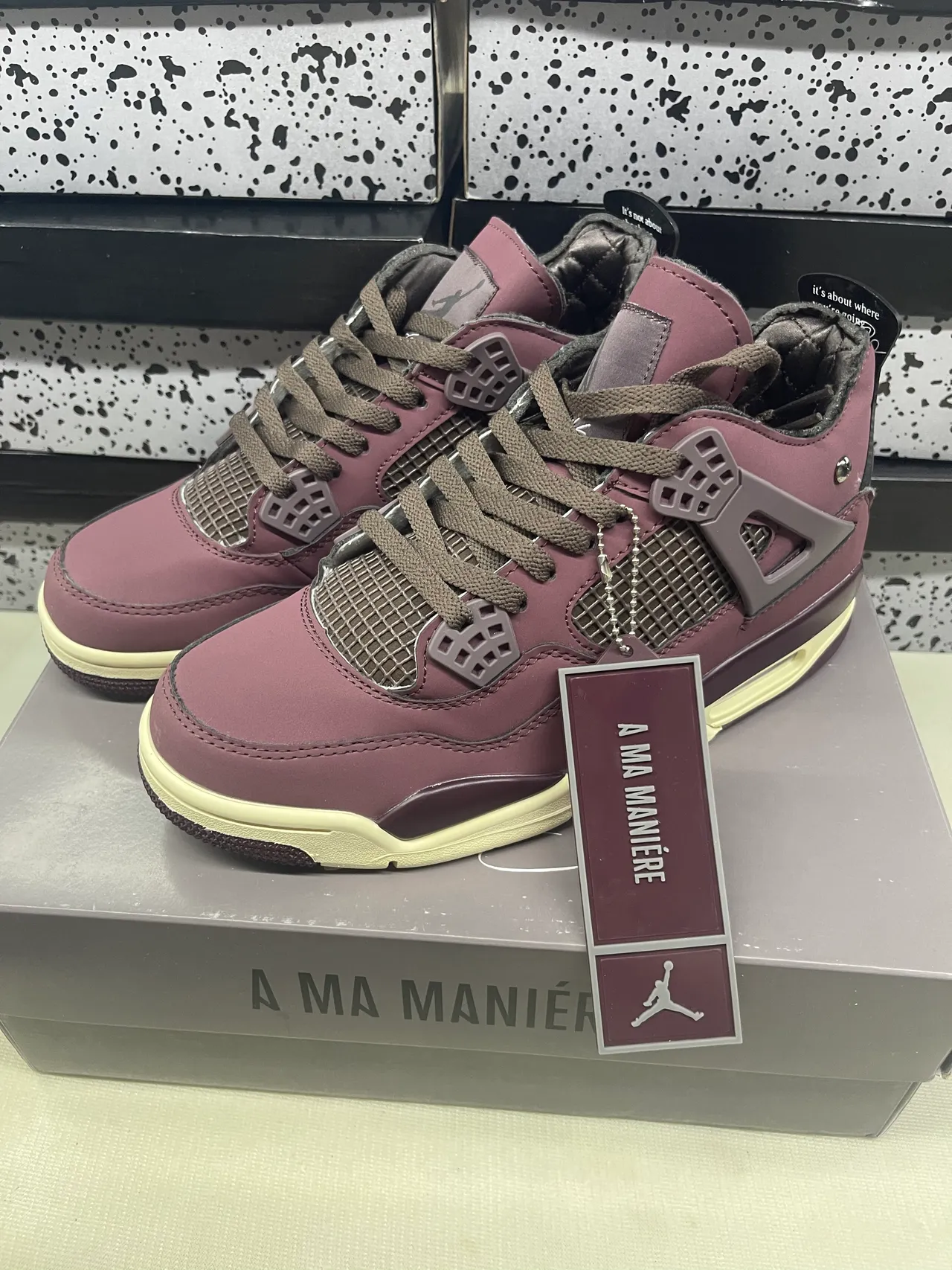 Air Jordan 4 A Ma Manière मरून बास्केटबॉल जूते 3