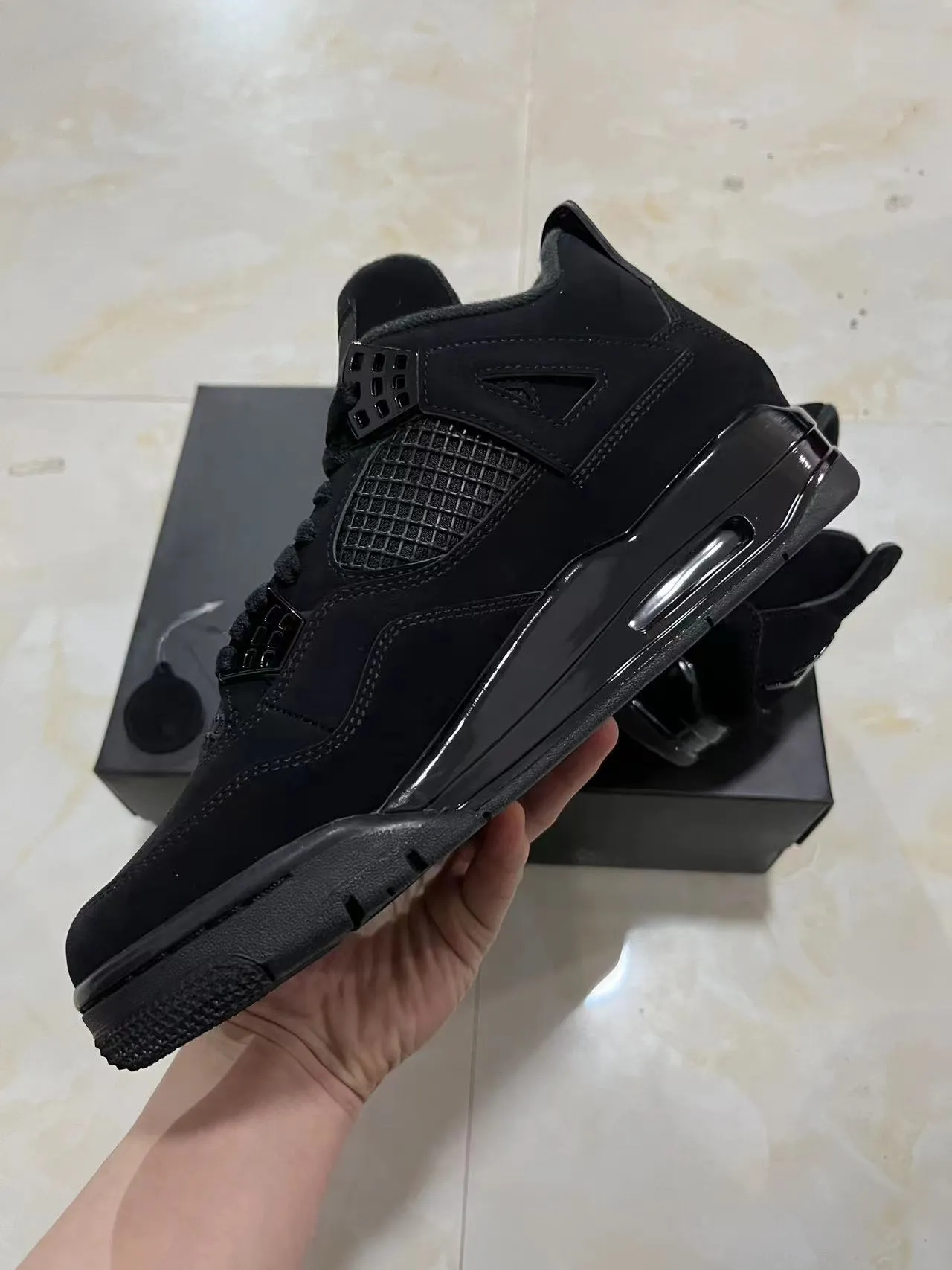 Air Jordan 4 黑色单色篮球鞋 4