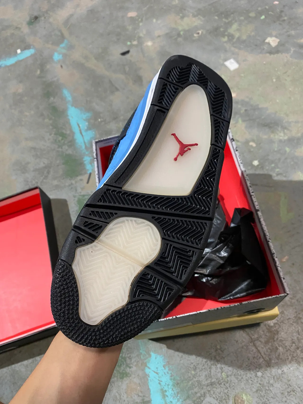 Chaussures de basketball Air Jordan 4 bleu clair noir blanc rouge 5