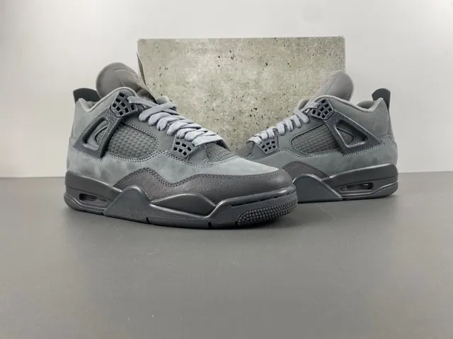 Zapatillas de baloncesto Air Jordan 4 gris monocromático 12