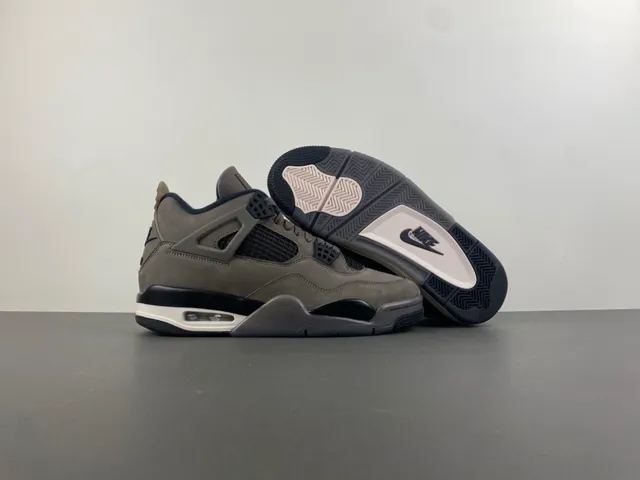 حذاء كرة السلة Air Jordan 4 من الشمواه بلون رمادي داكن 12