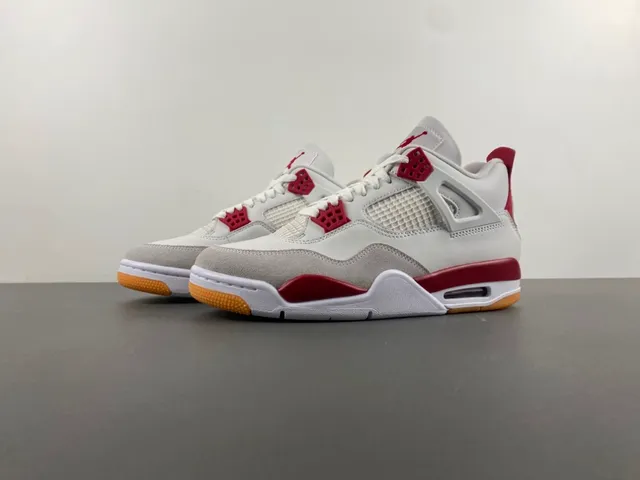Tênis de basquete Air Jordan 4 branco vermelho goma 9