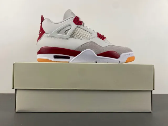 Tênis de basquete Air Jordan 4 branco vermelho goma 14
