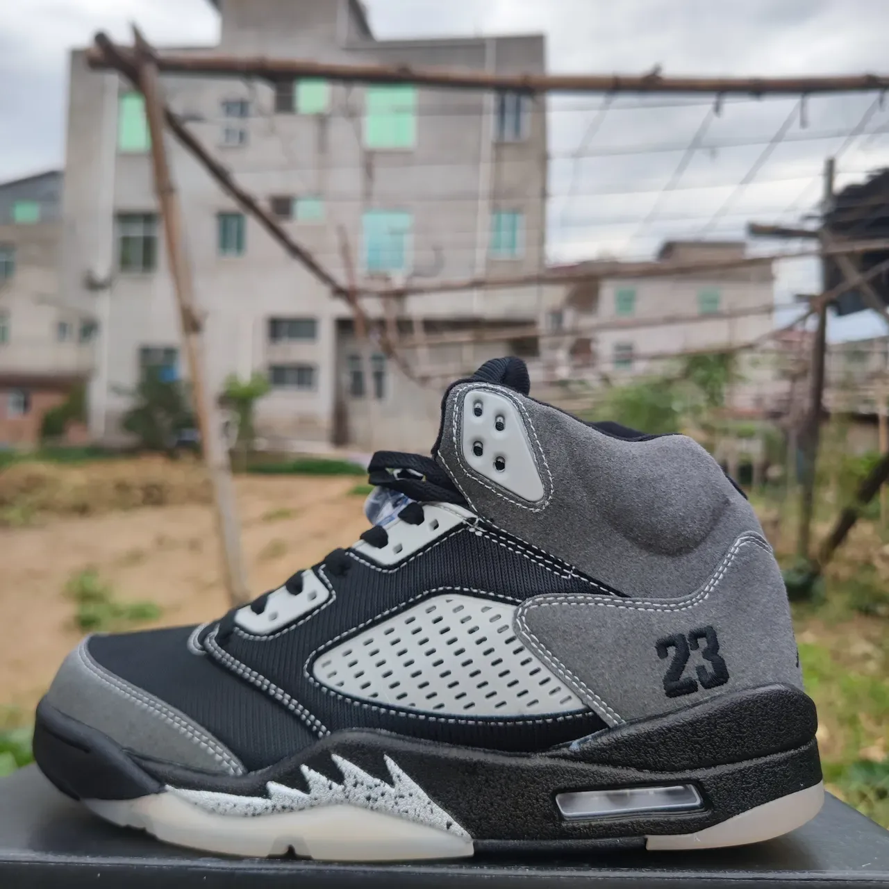 Air Jordan 5 Negro Gris Blanco Zapatos de Baloncesto 2