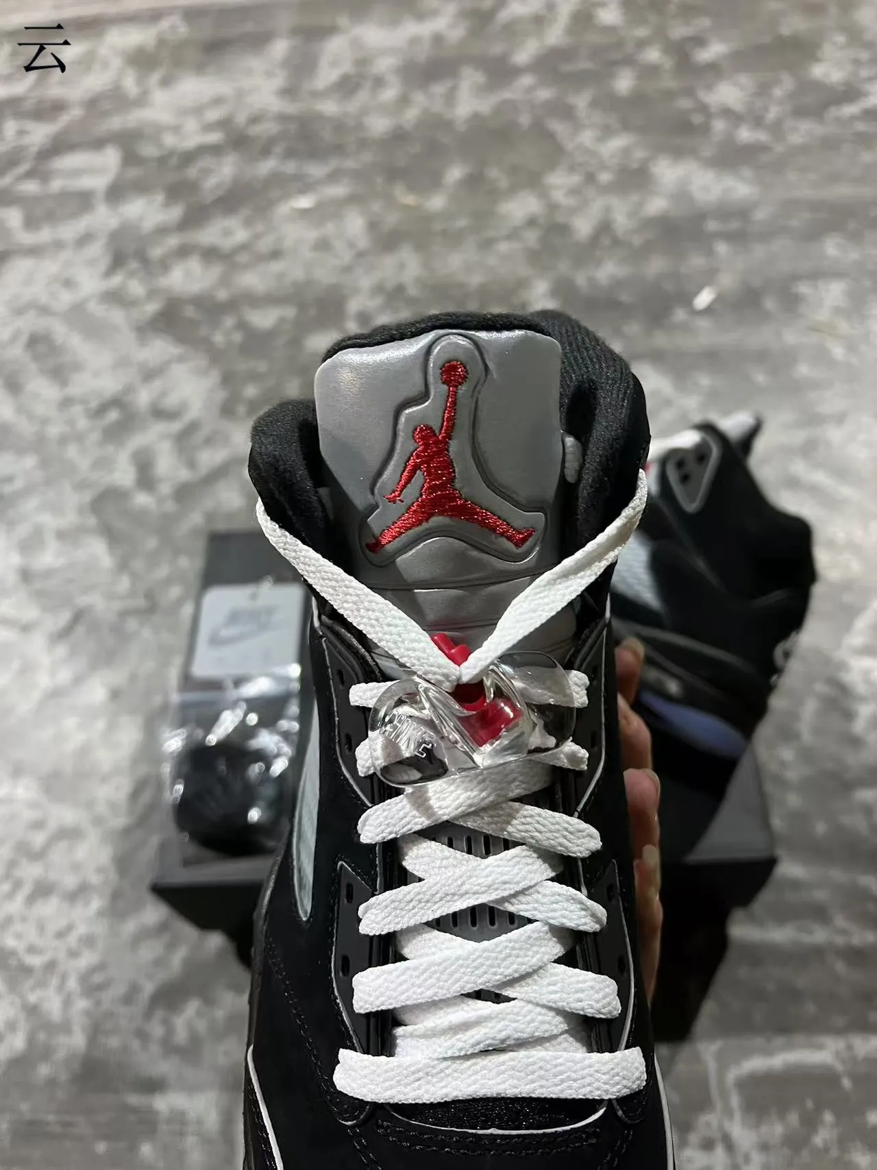 Zapatillas de baloncesto Air Jordan 5 negro plateado azul hielo 4