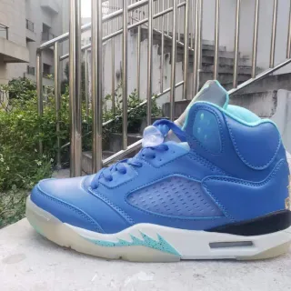 Zapatillas de baloncesto de caña alta Air Jordan 5 en azul y cian