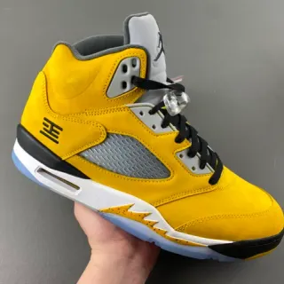 Air Jordan 5 黄黑白篮球鞋