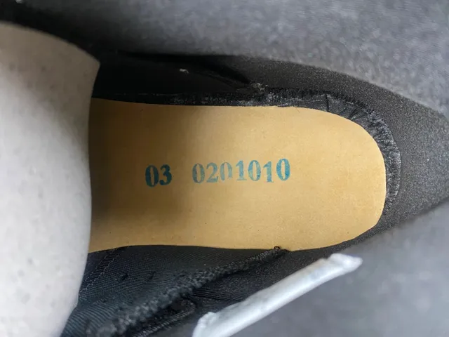 حذاء كرة السلة Air Jordan 6 بتأثير معتق ولون أسود وبني وباتينا 8