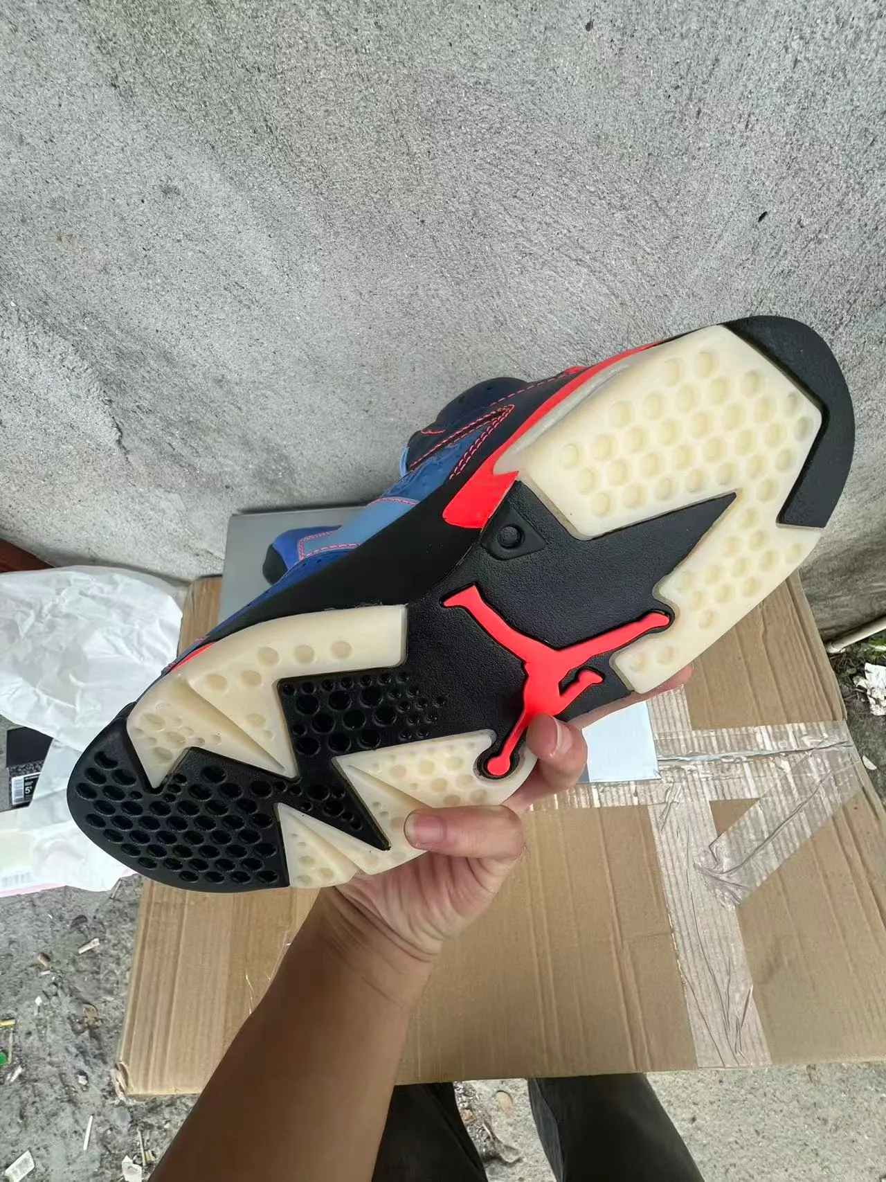 Air Jordan 6 حذاء كرة السلة كحلي وأزرق فاتح وأحمر 6