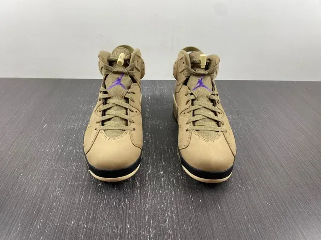 Air Jordan 6 Chaussures de basket Tan et Violet 3