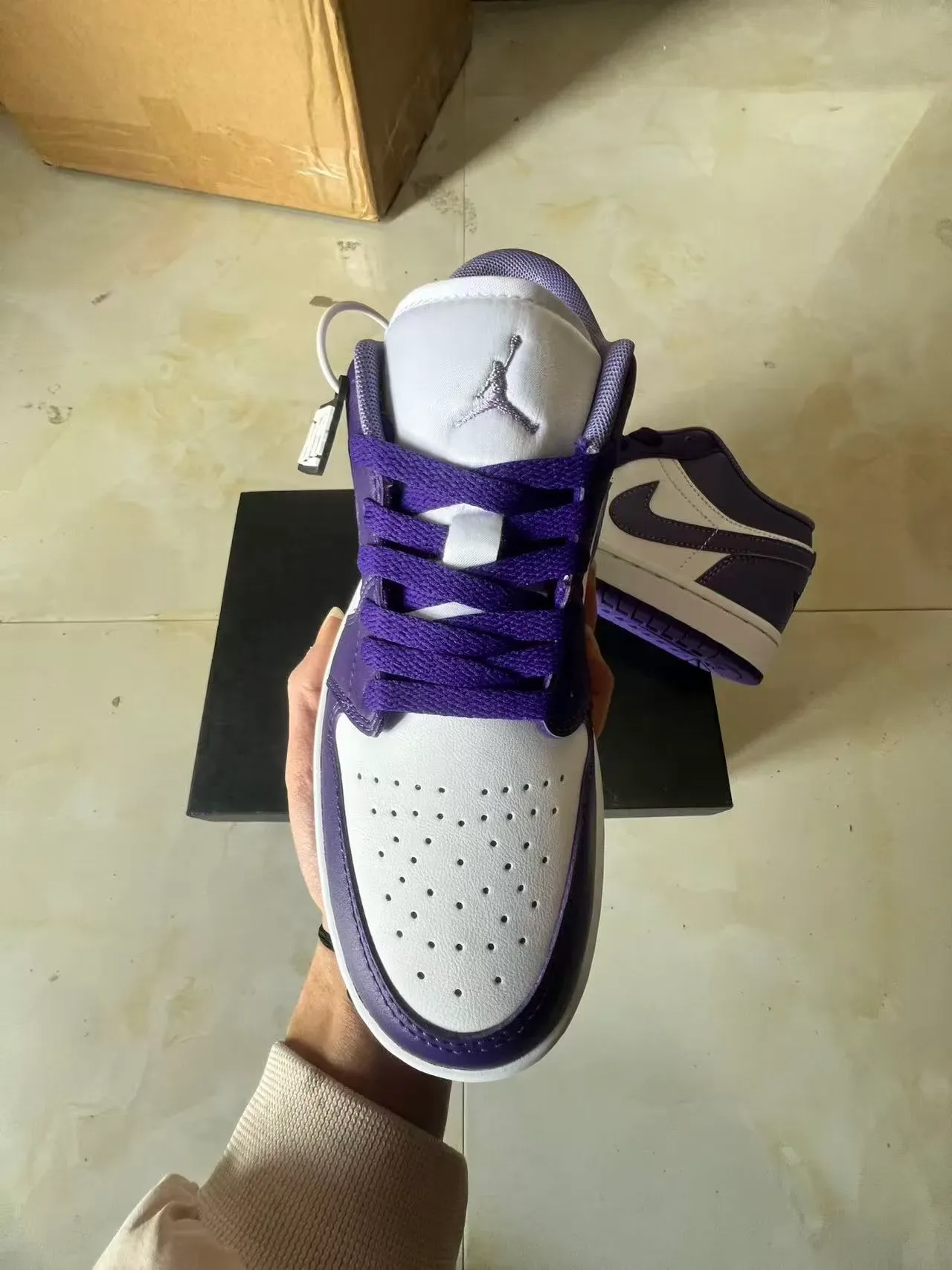 Air Jordan Chaussures de Basket Low-Top Cuir Violet Blanc 3