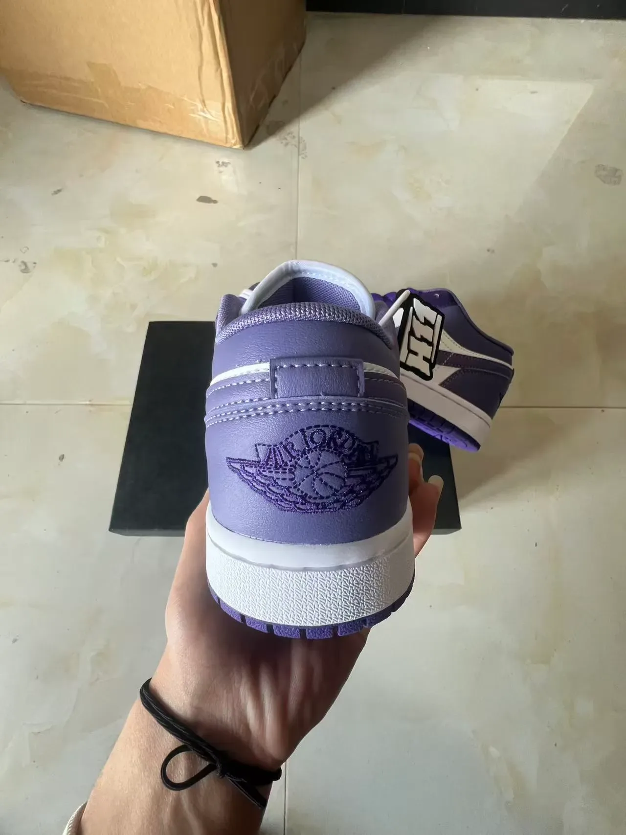 Air Jordan Chaussures de Basket Low-Top Cuir Violet Blanc 8