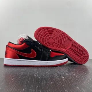 Tênis lifestyle de cano baixo Air Jordan com sola cupsole em vermelho e preto
