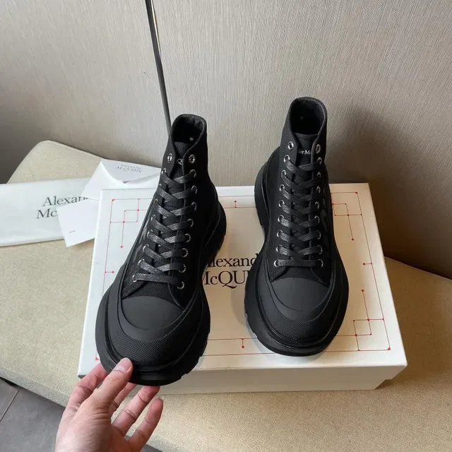Alexander McQueen Botas Martin Preto de Cano Alto Plataforma 6