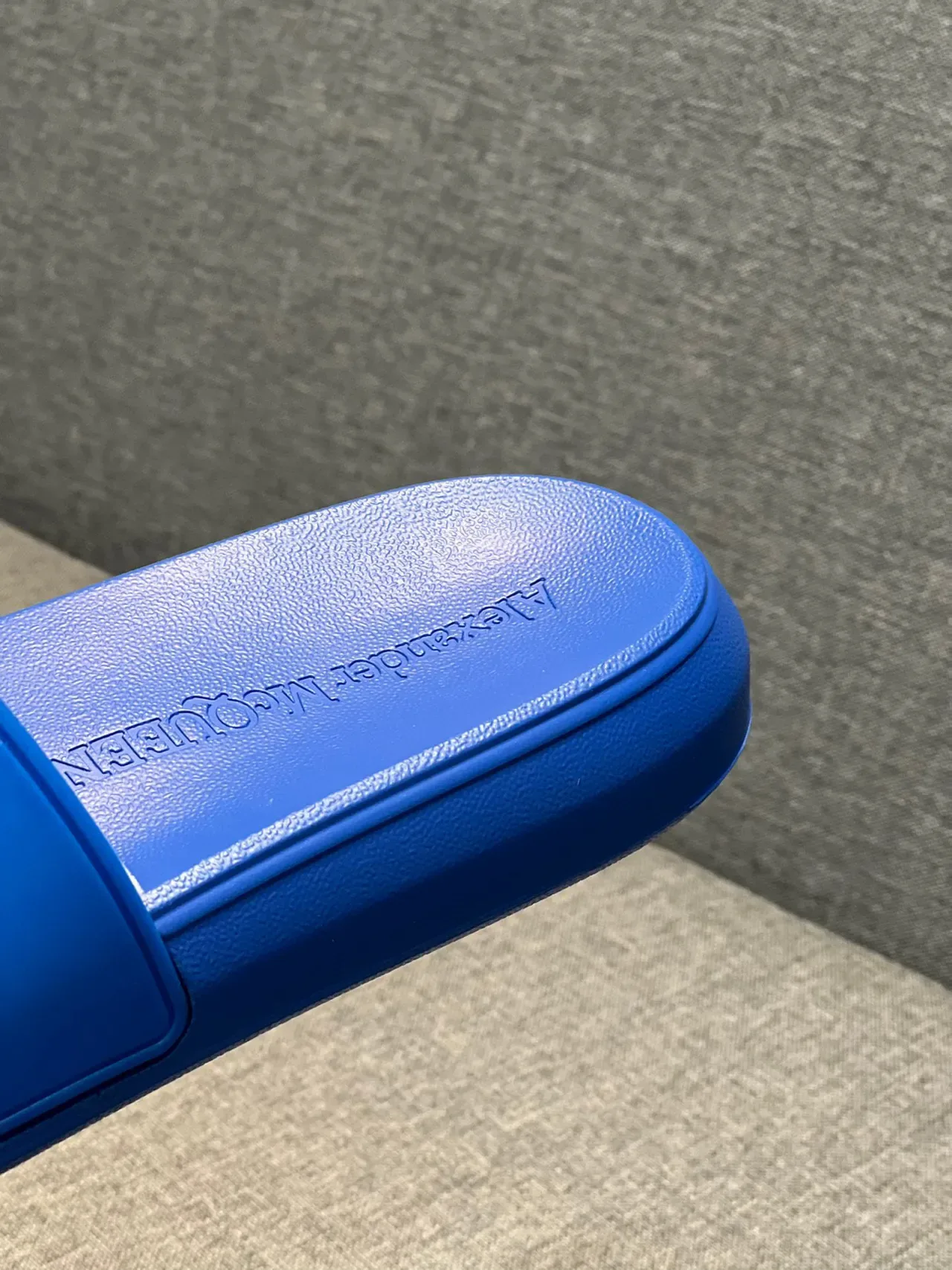 Alexander McQueen Blue Molded Rubber Slide Slippers 7