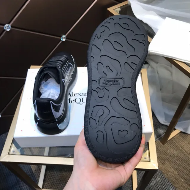 Alexander McQueen Oversized Sneaker Black White Sole Matte Leather Upper Lifestyle Sneakers 2