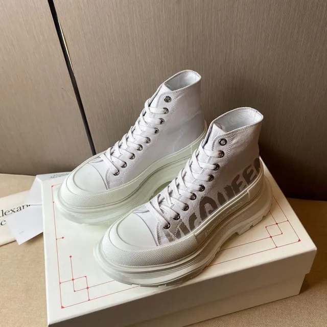 Alexander McQueen Oversized Sneaker Off-White Canvas High-Top Chunky Sneakers 4