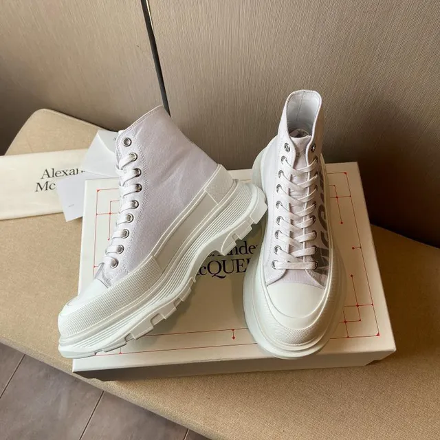 Alexander McQueen Oversized Sneaker Off-White Canvas High-Top Chunky Sneakers 6