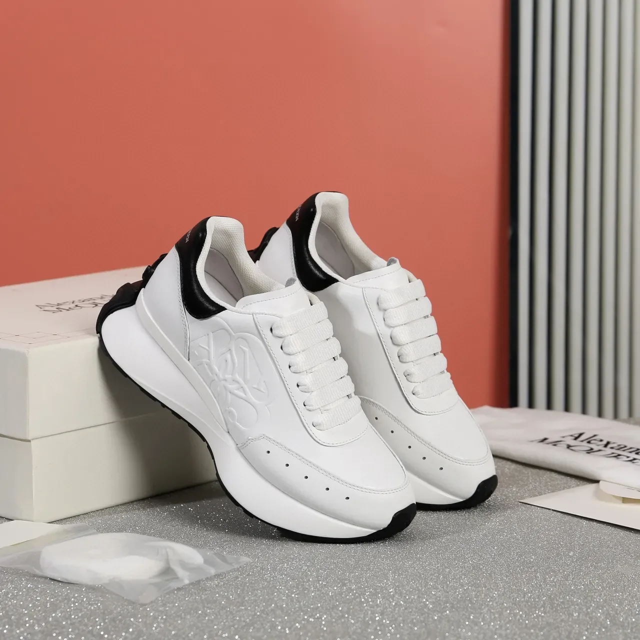 Alexander McQueen Oversized Sneaker White and Black Lifestyle Sneakers 8