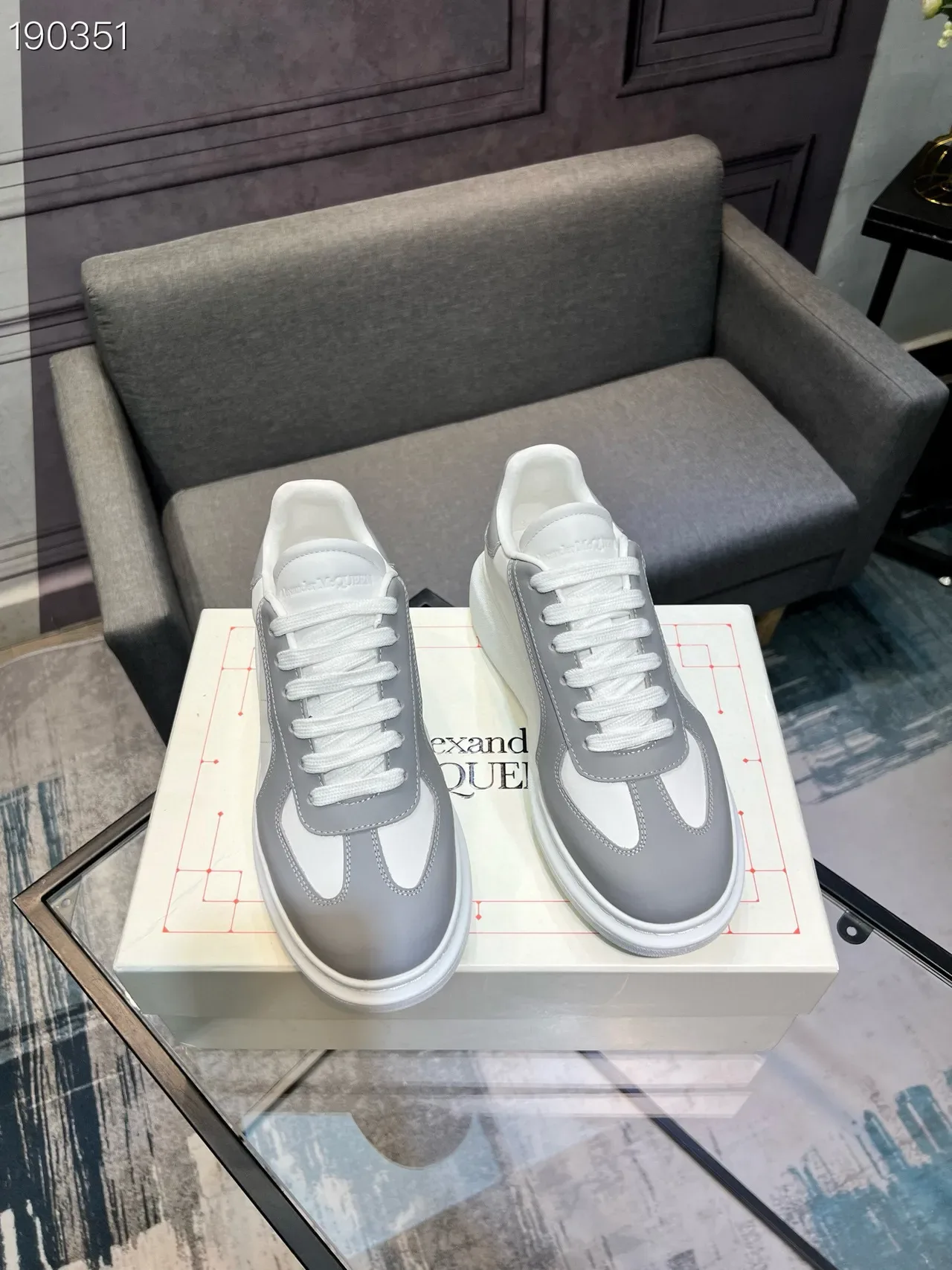 Alexander McQueen حذاء رياضي oversized أبيض و رمادي أسلوب الحياة حذاء رياضي 7