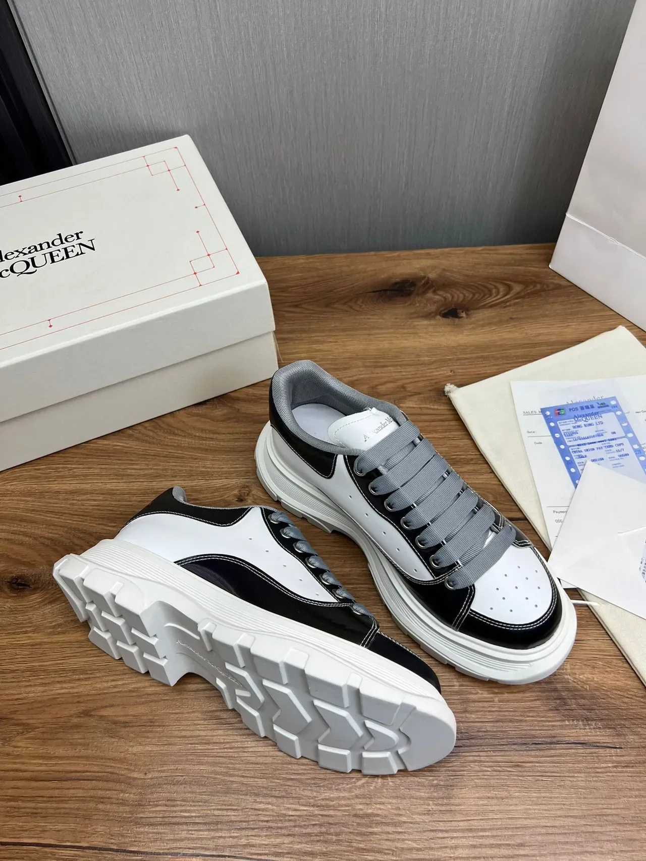 Alexander McQueen Oversized Sneaker White Black Gray Chunky Sneakers 2