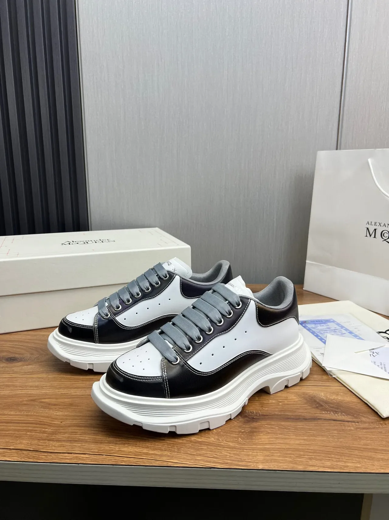 Alexander McQueen Oversized Sneaker White Black Gray Chunky Sneakers 4
