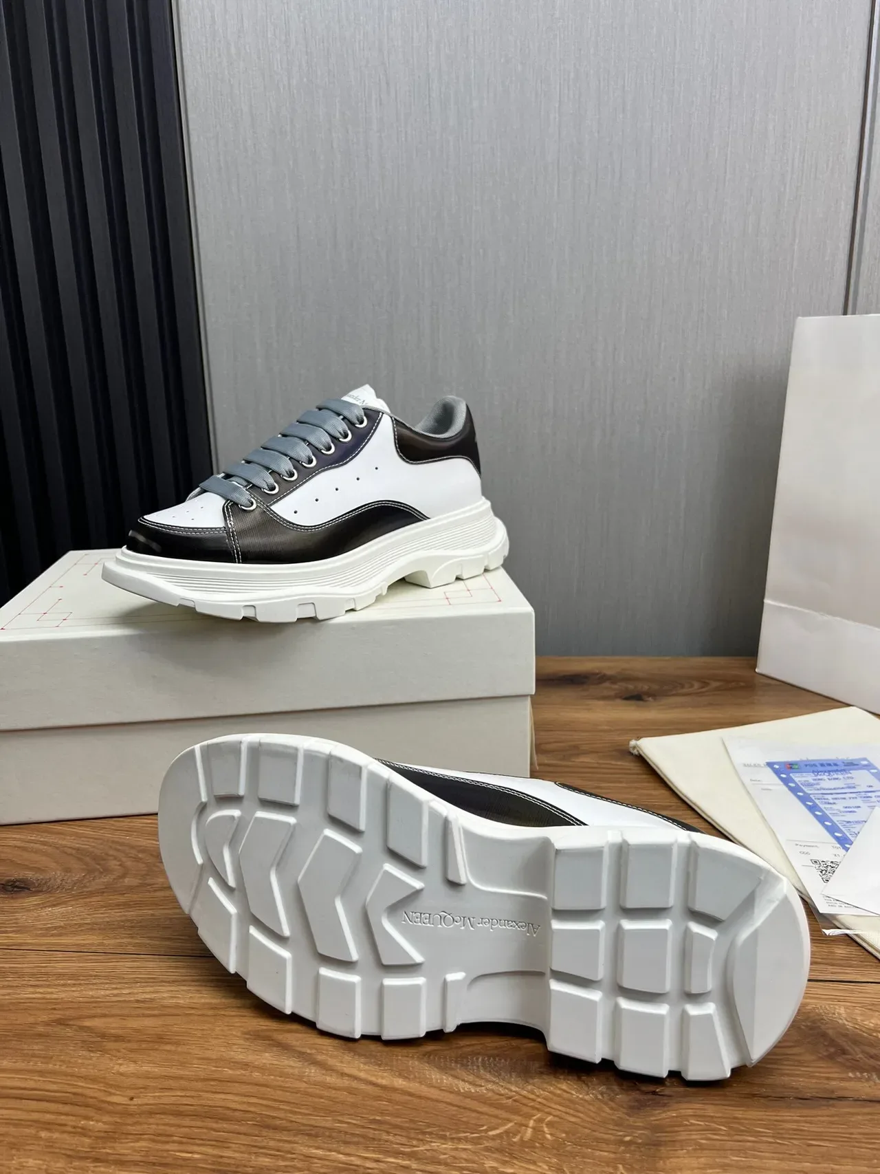 Alexander McQueen Oversized Sneaker White Black Gray Chunky Sneakers 7