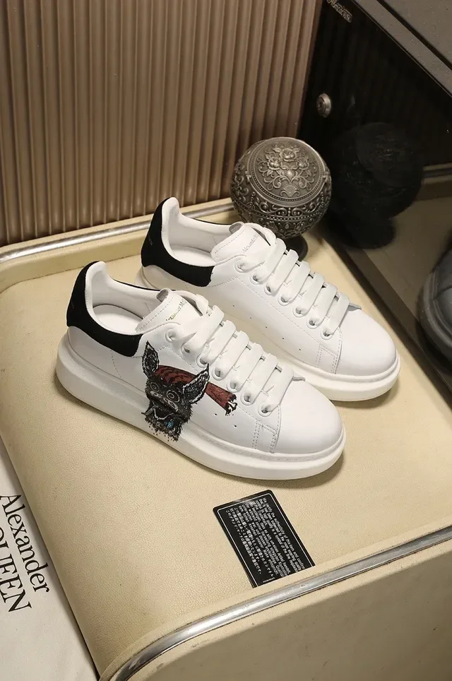 Alexander McQueen बड़ा स्नीकर सफेद काला आकृति मोटी प्लेटफॉर्म सोल जीवनशैली स्नीकर 7