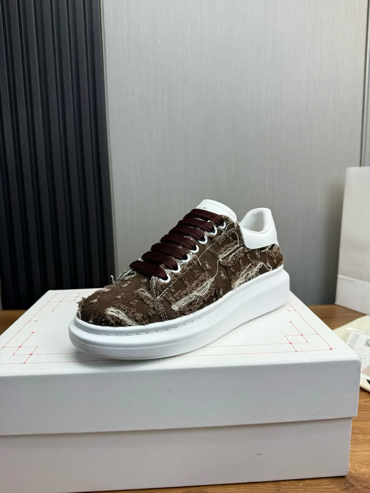 Alexander McQueen Oversized Sneaker White Brown Frayed Textile Lifestyle Sneakers 2