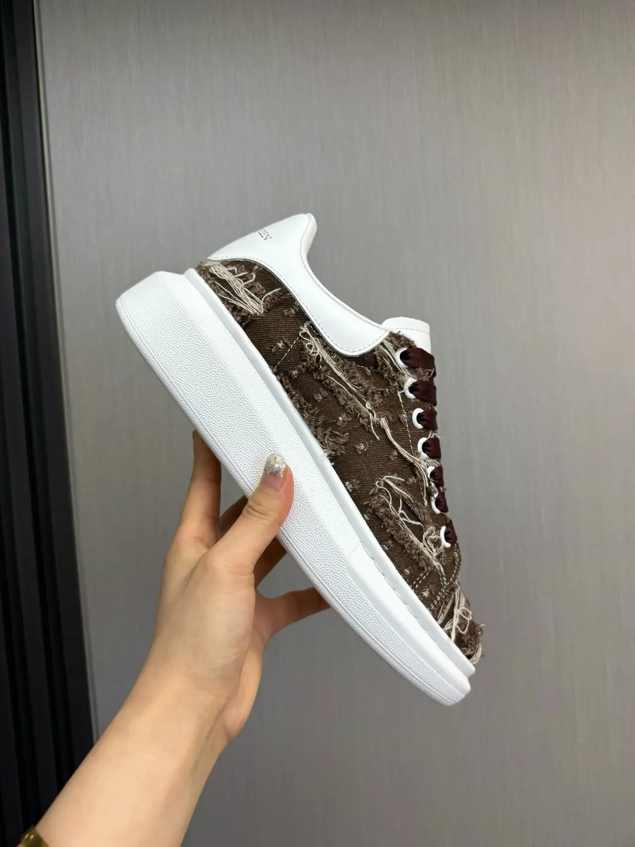 Alexander McQueen Oversized Sneaker White Brown Frayed Textile Lifestyle Sneakers 7