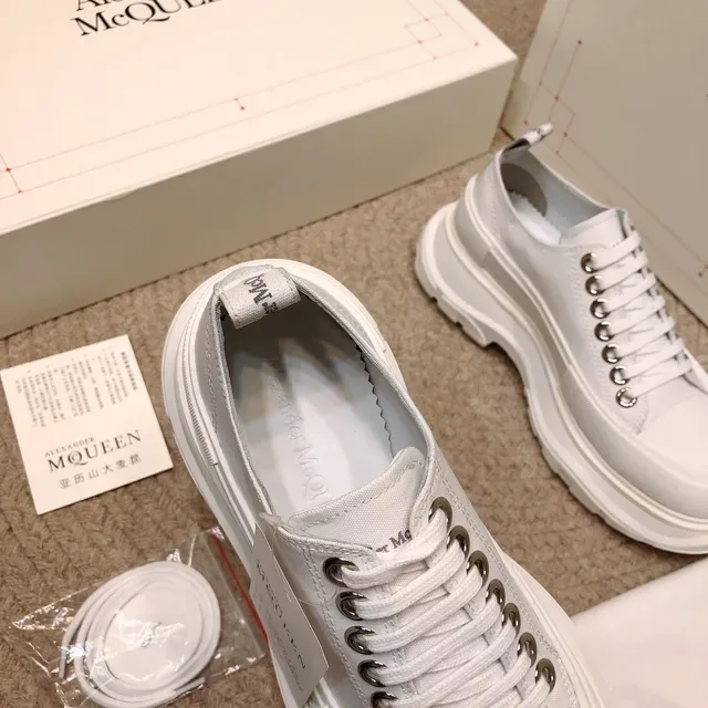 Alexander McQueen Oversized Sneaker White Chunky Sneakers 4