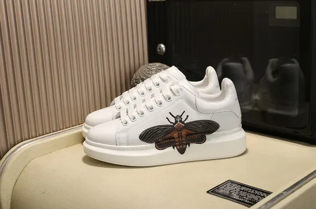 Alexander McQueen Oversized Sneaker White Embroidered Insect Lifestyle Sneakers 9