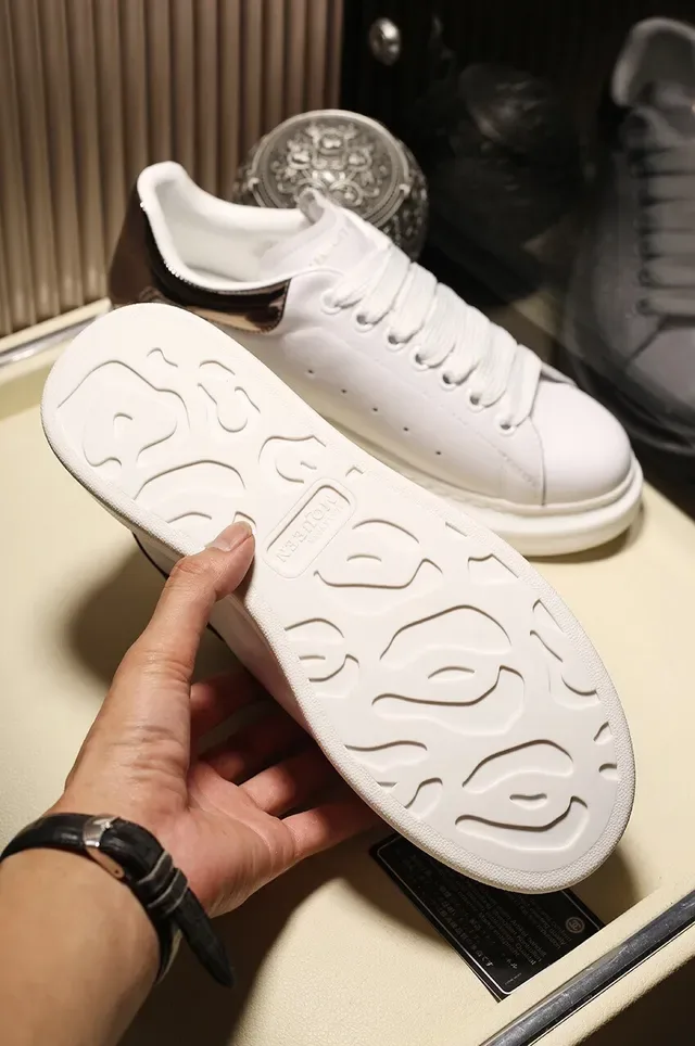 Alexander McQueen Oversized 白色金色皮革厚底休闲运动鞋 5