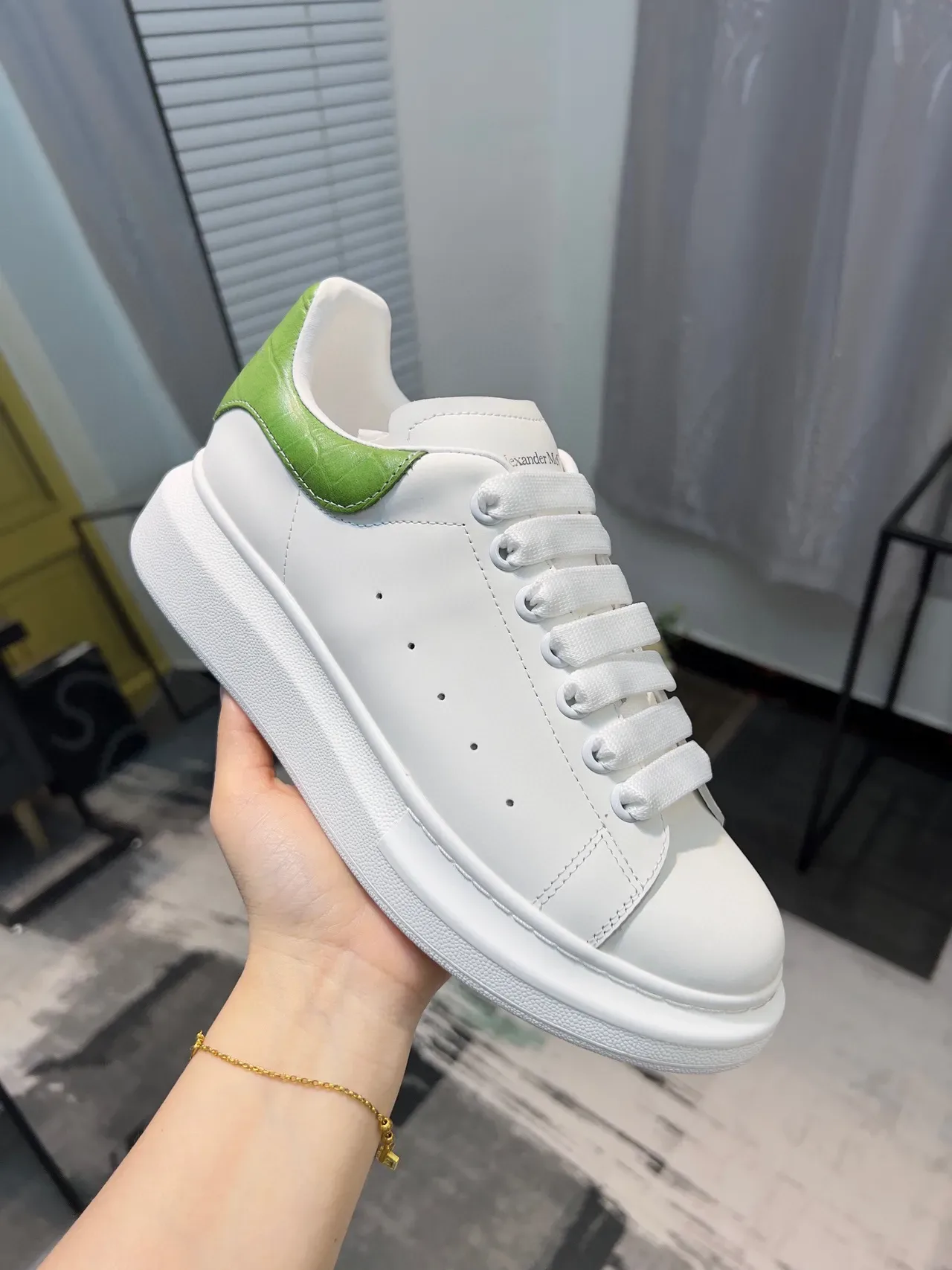 Alexander McQueen Oversized Sneaker White Green Platform Sole Smooth Leather Upper Lifestyle Sneakers 5