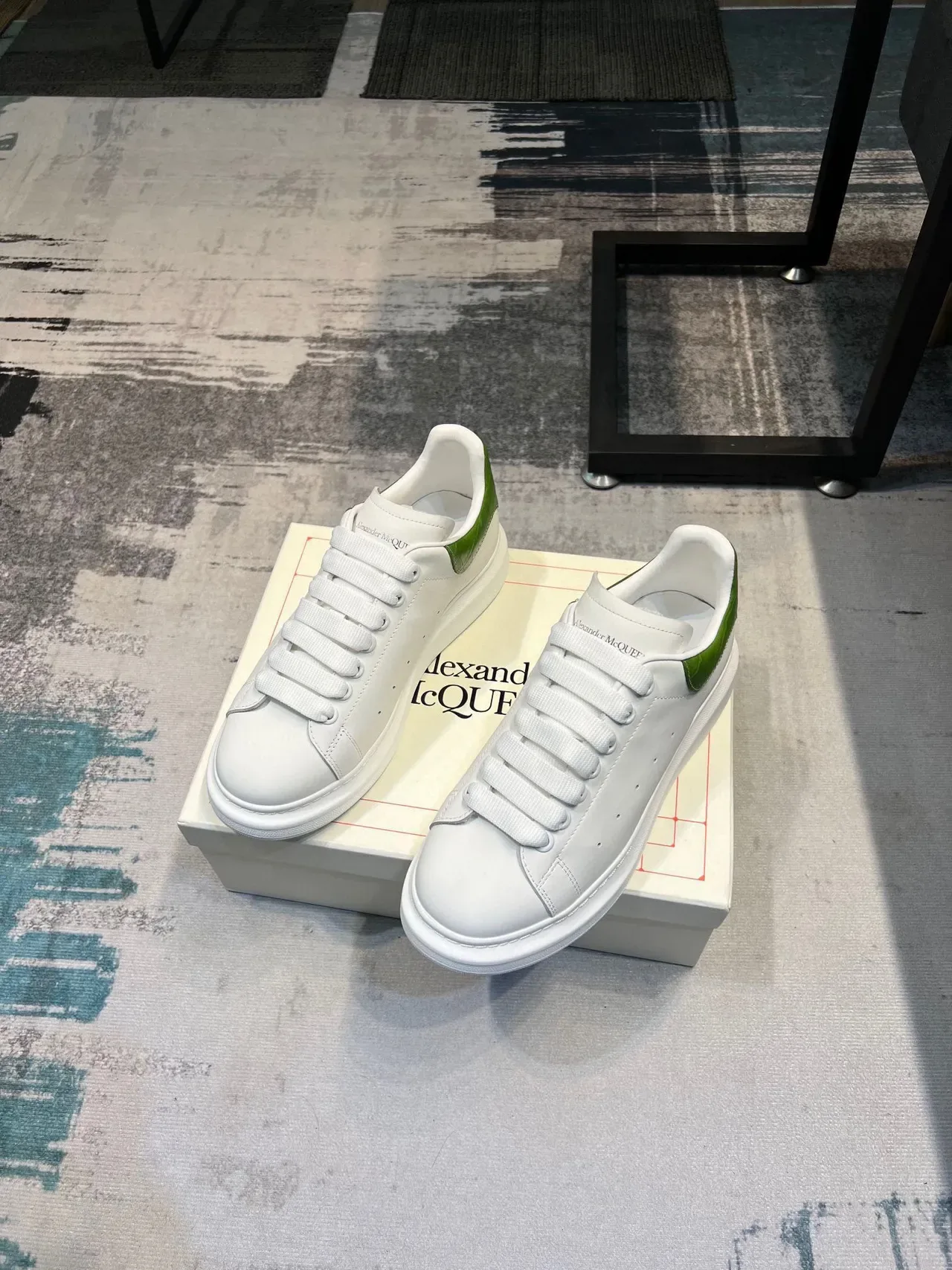 Alexander McQueen Oversized Sneaker White Green Platform Sole Smooth Leather Upper Lifestyle Sneakers 6