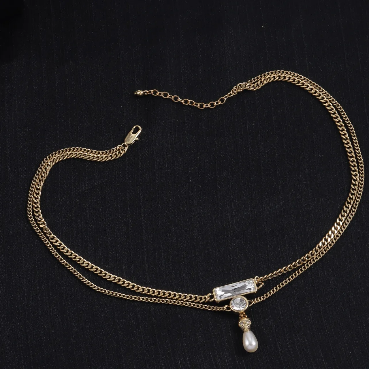 Alexander McQueen Skull and Pearl Pendant Necklace Silver Gold Double Curb Chain Motif Necklace 3