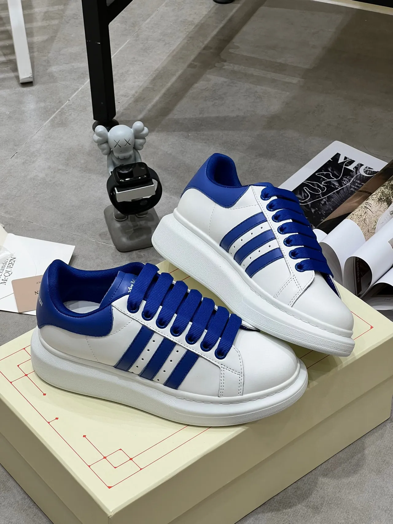Alexander McQueen White Blue Oversized Silhouette Platform Sole Lifestyle Sneakers 4