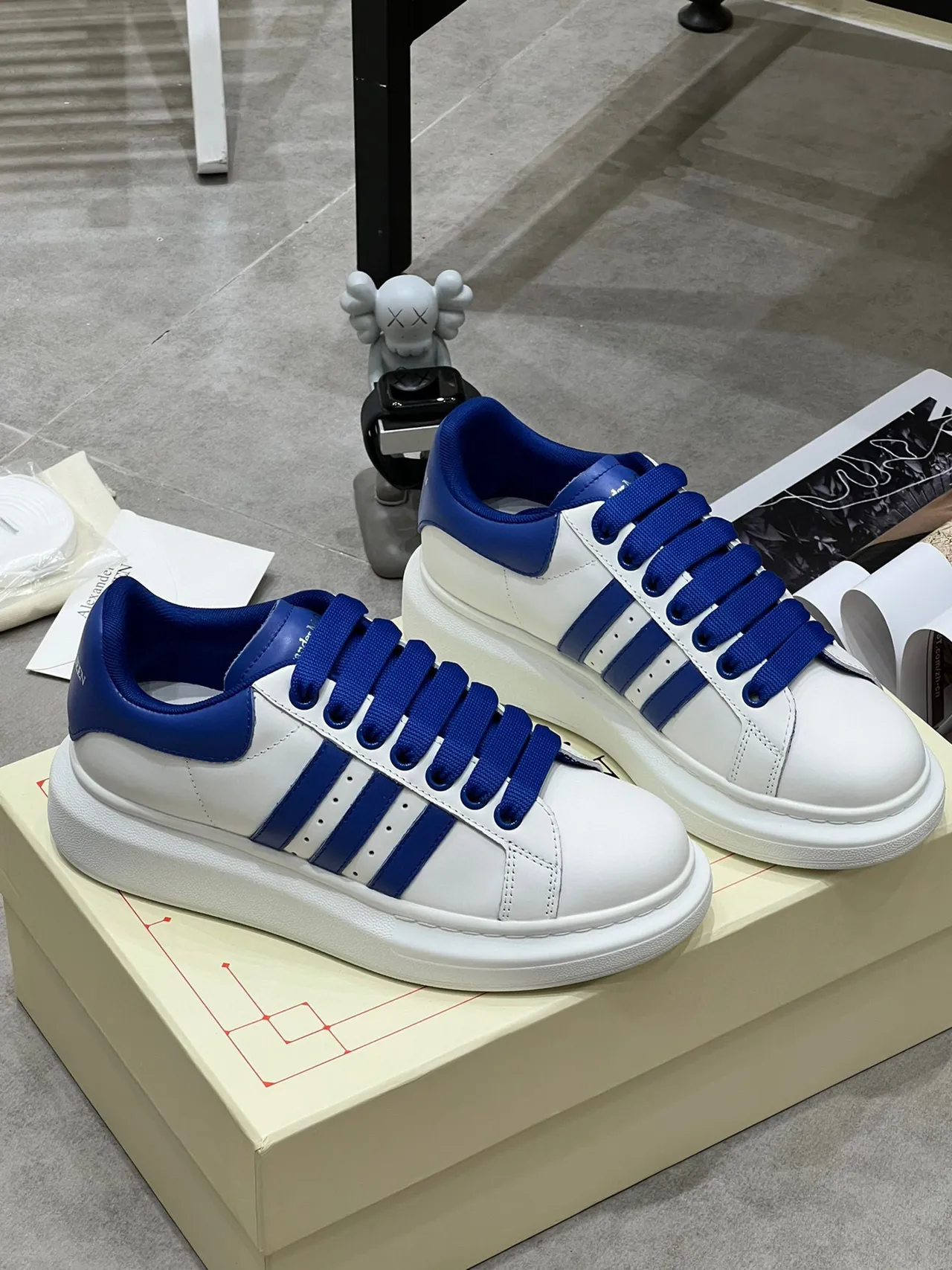 Alexander McQueen White Blue Oversized Silhouette Platform Sole Lifestyle Sneakers 7