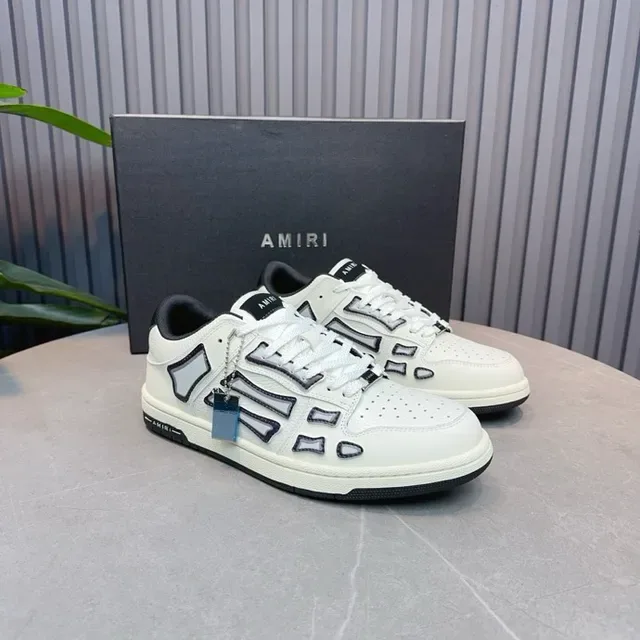 Amiri Skel Top Low Off-White y Negro Zapatillas Lifestyle 7