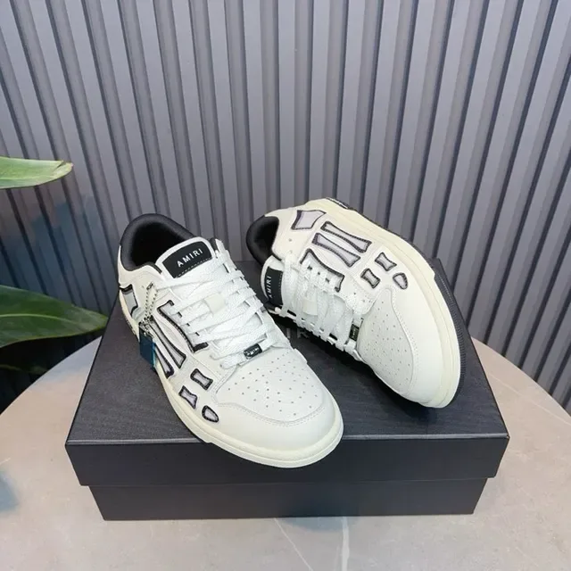 Amiri Skel Top Low Off-White y Negro Zapatillas Lifestyle 8
