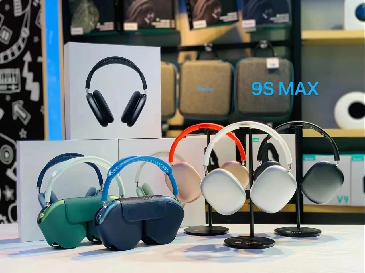 Apple AirPods Max Over-Ear Headphones 15