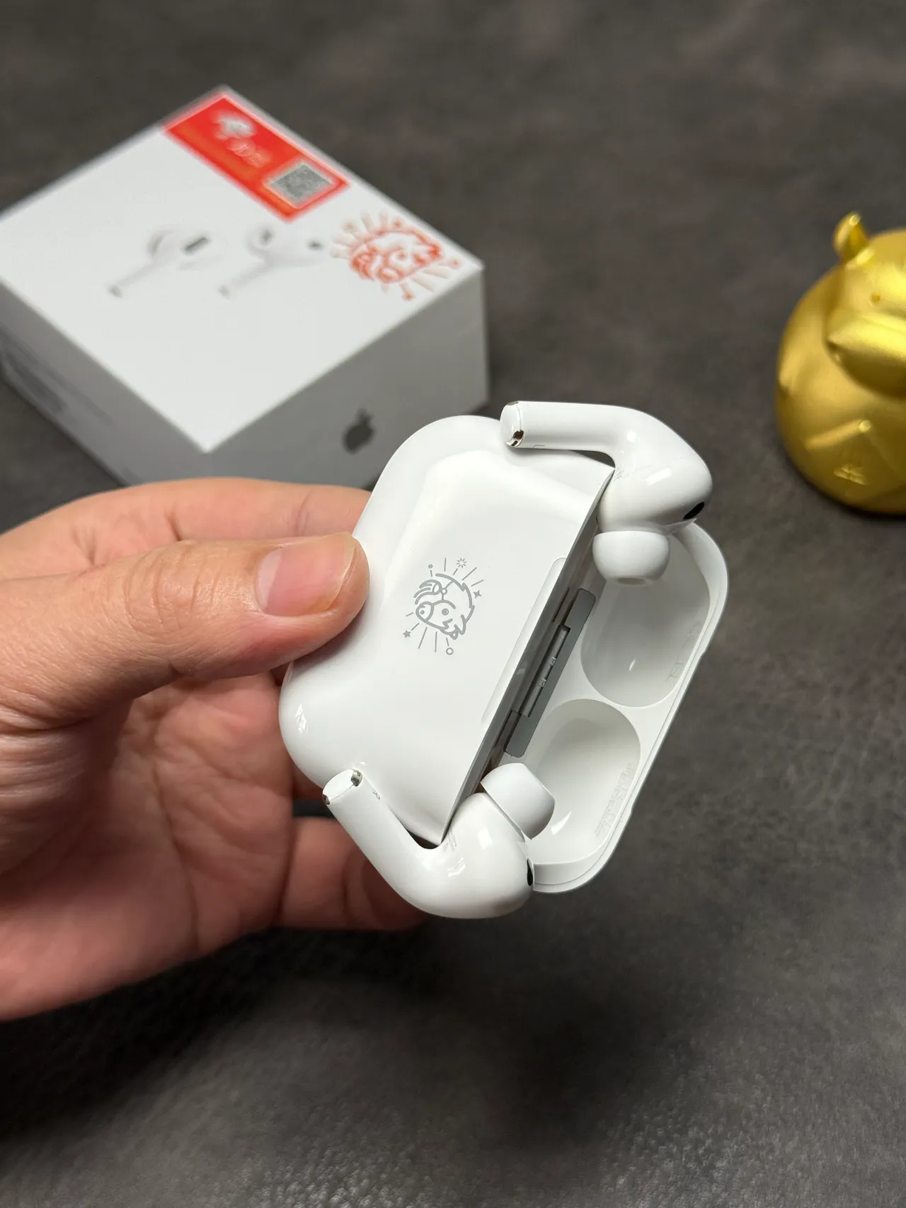 Apple AirPods Pro 3 White TWS Earbuds 5