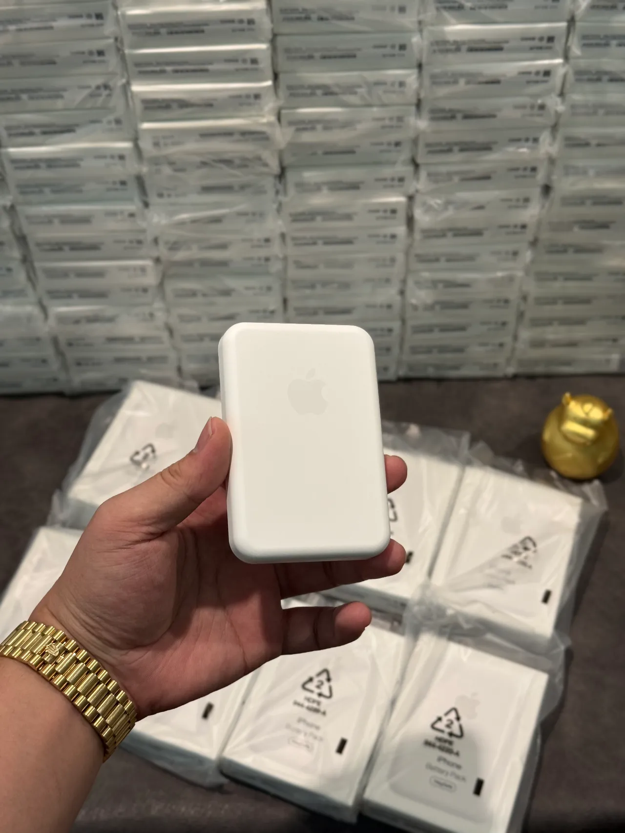 Apple MagSafe Battery Pack power bank blanc 4