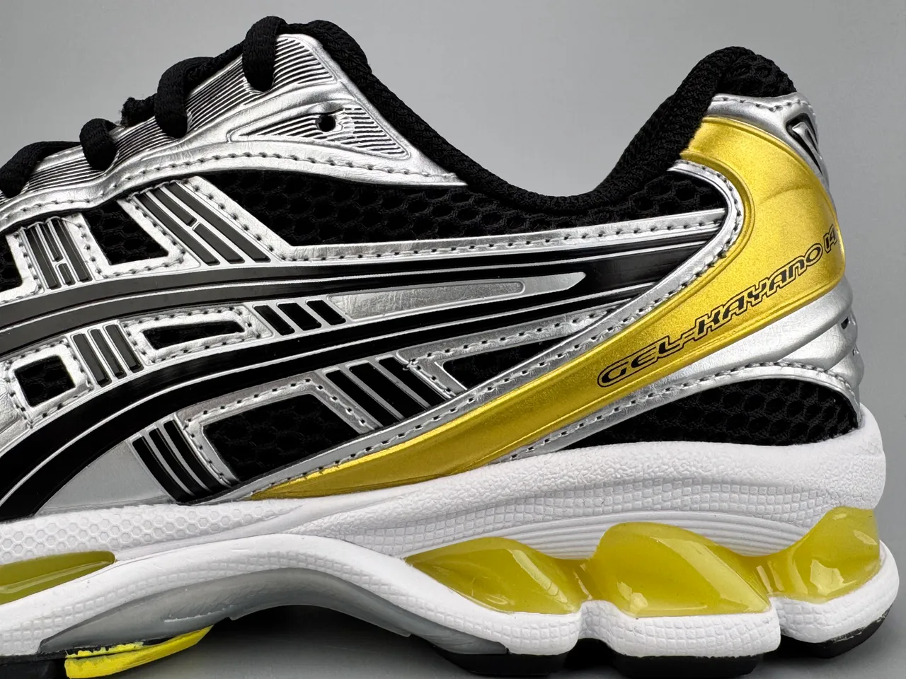 ASICS Gel-Kayano 14 Prateado Preto Amarelo Tênis de corrida 5