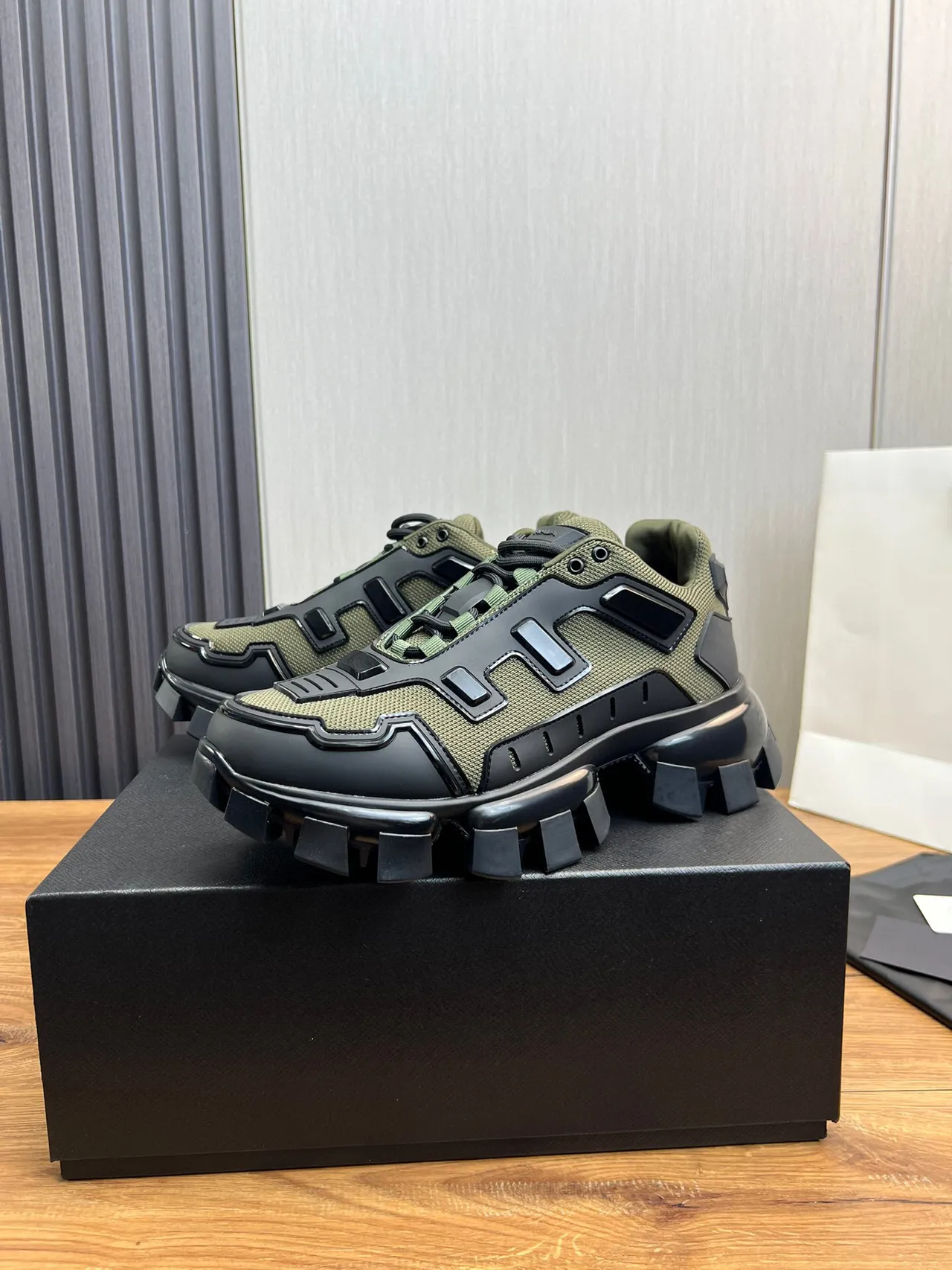 Balenciaga Army Green Black Sole Block-Tread Outsole Chunky Sneakers 4
