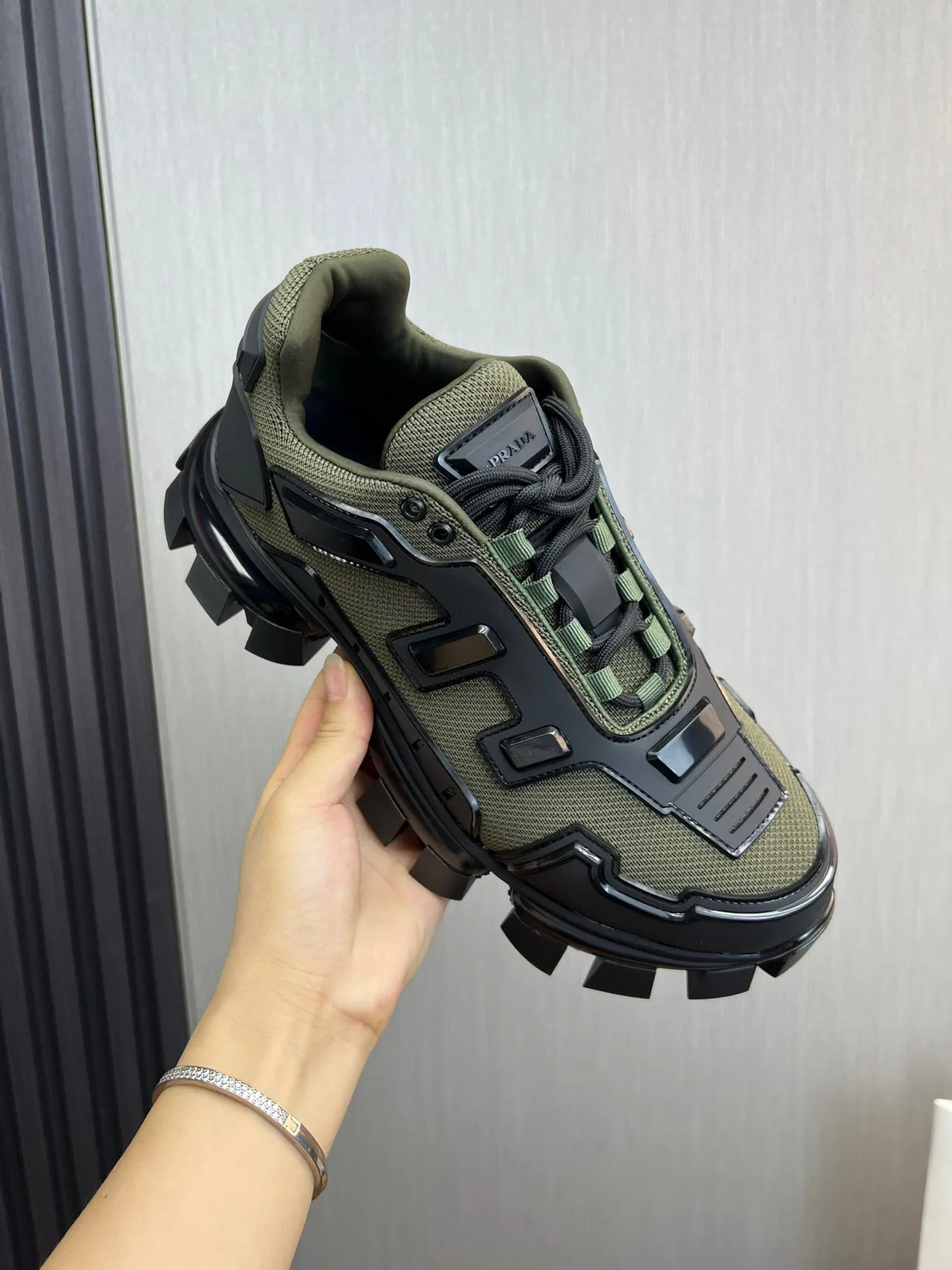 Balenciaga Army Green Black Sole Block-Tread Outsole Chunky Sneakers 9