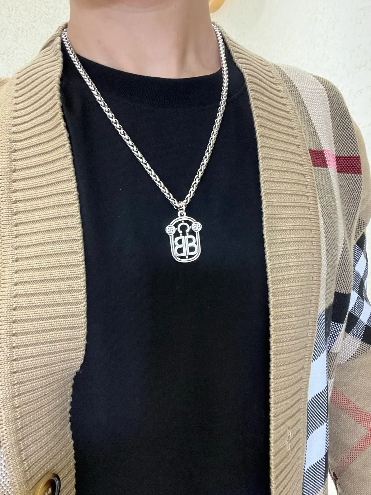 Balenciaga BB Shield 银色 粗曲链 吊坠项链 5