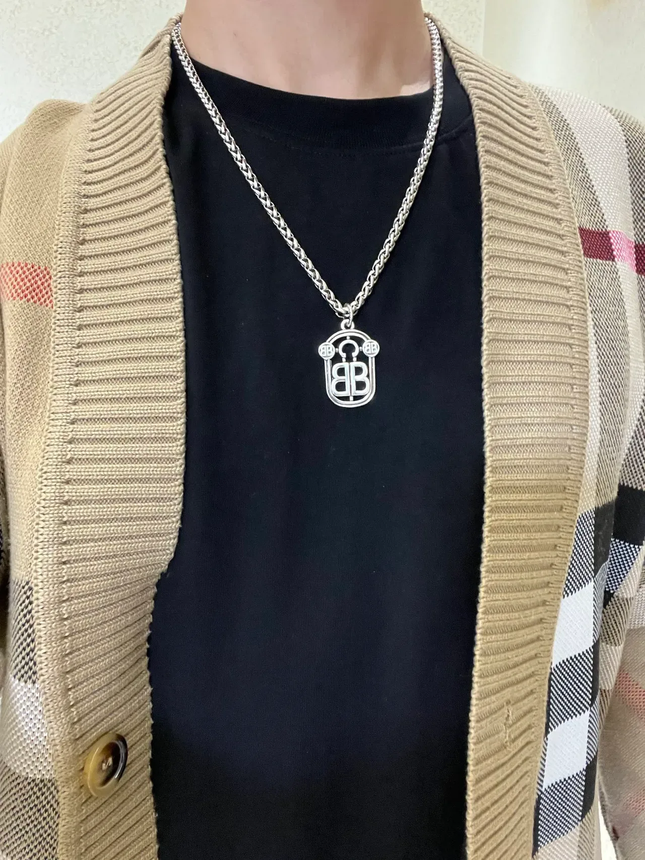 Balenciaga BB Shield 银色 粗曲链 吊坠项链 8